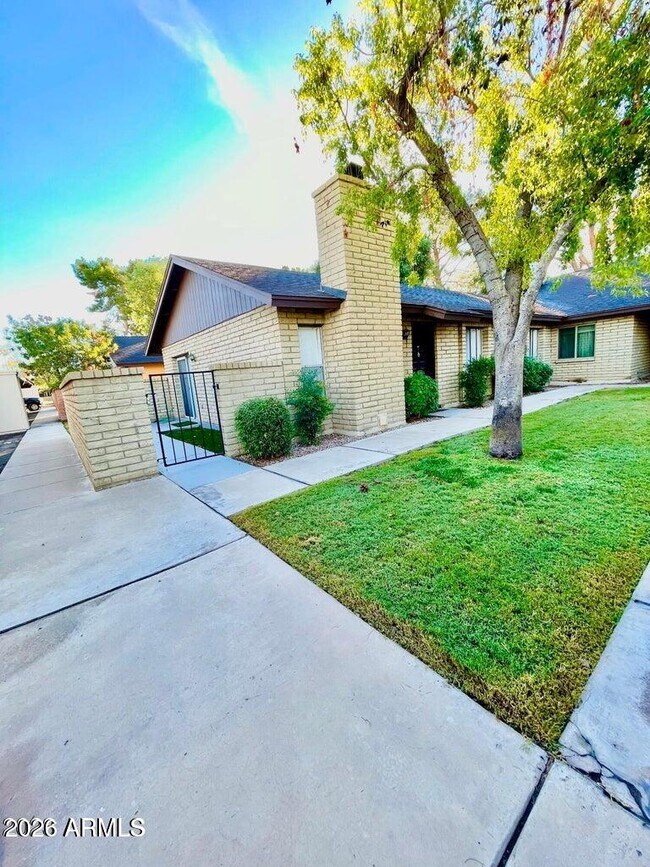Photo - 32 W Loma Vista Dr