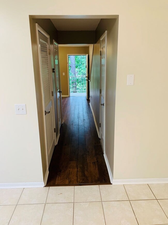 Photo - Lakewood Commons I206