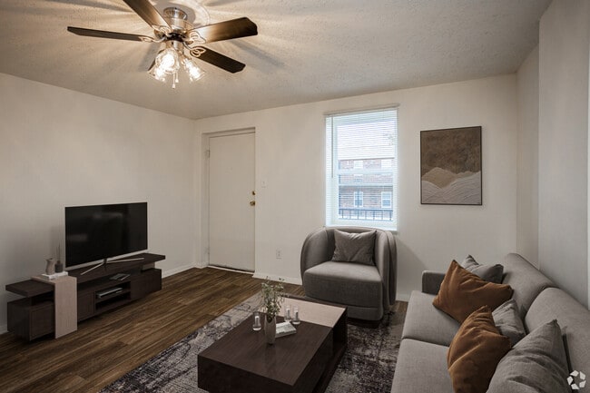 Photo - Windsor Court Apartments