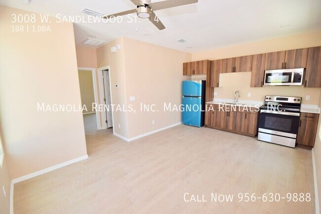Photo - 3008 W Sandlewood St Unit 4