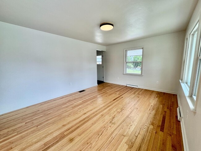 Photo - 2401 Bare St