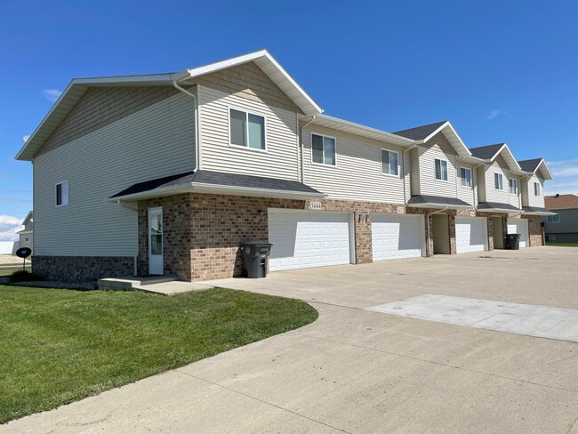 Stonebridge Town Homes - Stonebridge Town Homes