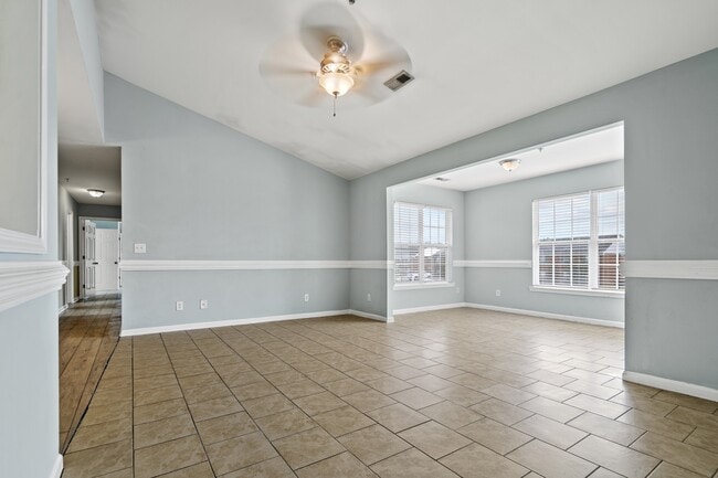 Photo - 535 3rd Loop Rd