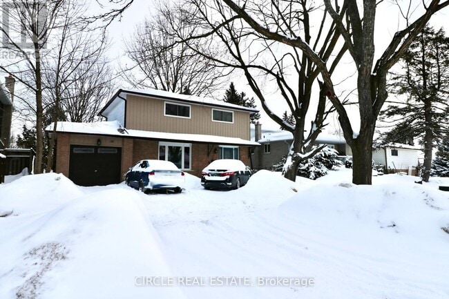 Photo - 14 College Crescent