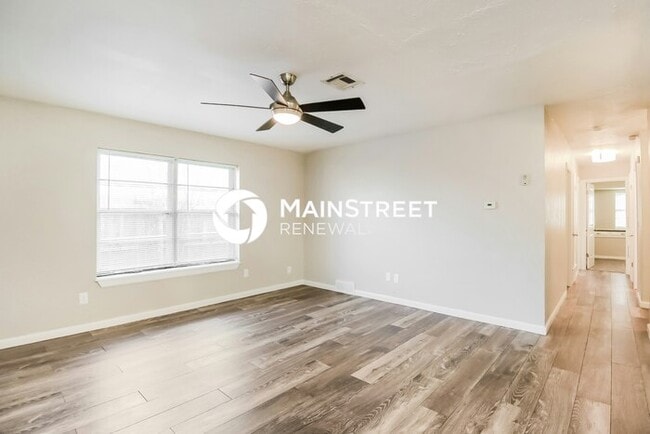 3 Bedroom Pet-Friendly Home in Oklahoma City, OK with Main Street Renewal