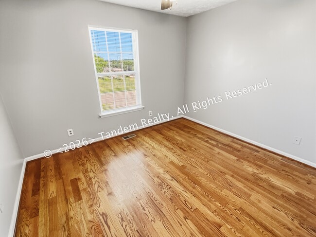 Photo - 1525 Luton St