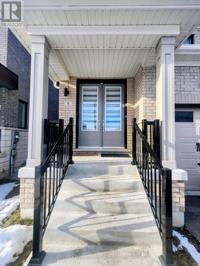 Photo - 8 Deer Rdg Cres