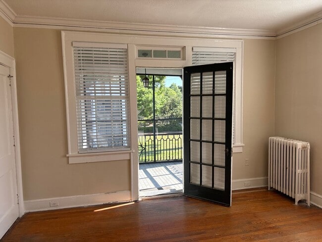 Photo - 1813 S Hull St Unidad CC A3