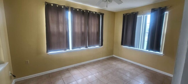 Building Photo - 3835 Cross Creek Trail