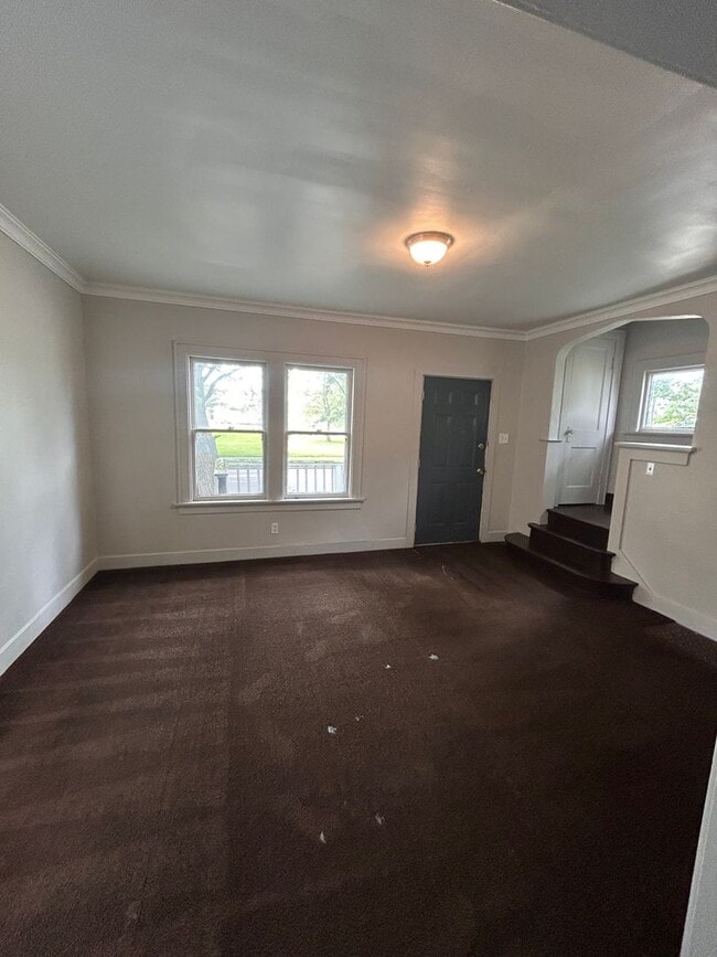 2243 New Haven Ave