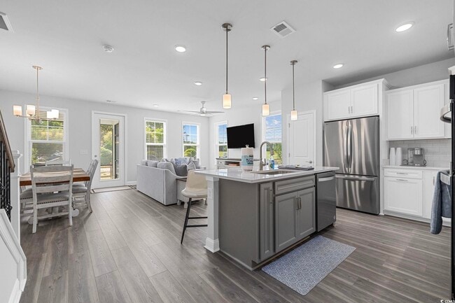 Building Photo - 5113 Double Eagle Wy