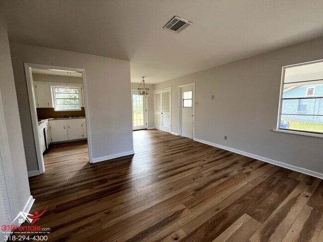 Photo - 5645 Knollcrest Dr