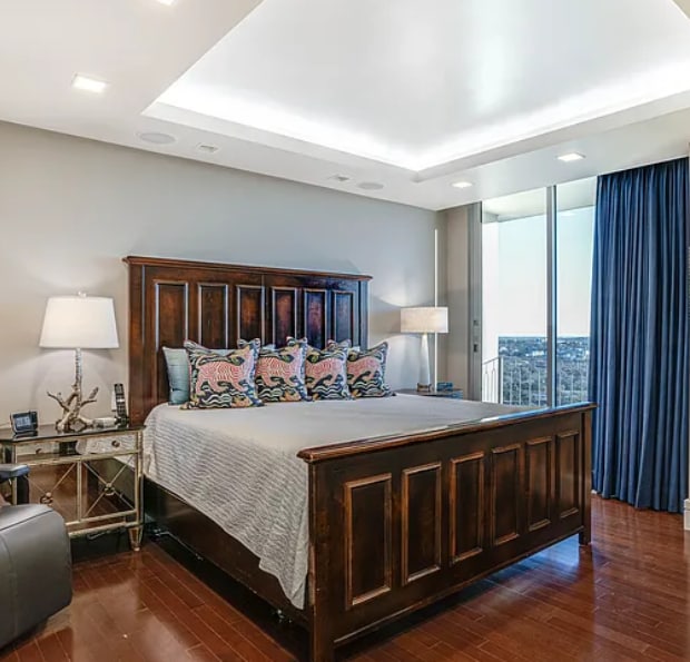 Photo - 700 Hildebrand-477.5 Unidad 477.5