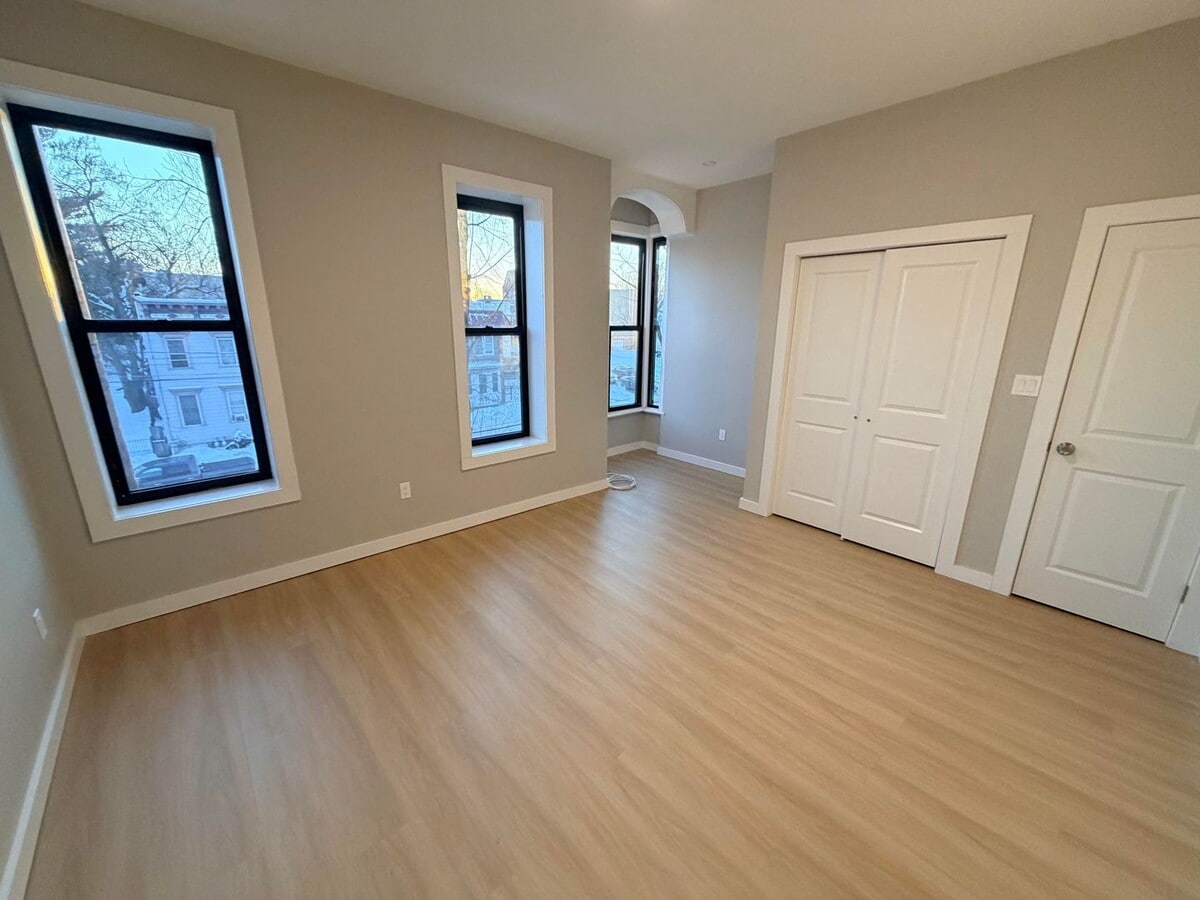 Photo - 541 Clinton Ave Unit 2