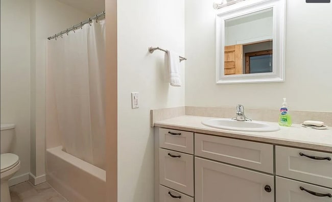 Building Photo - 205 Blue Stone Trail