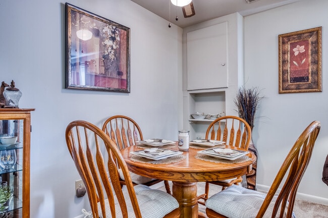 Photo - Colonial Garden