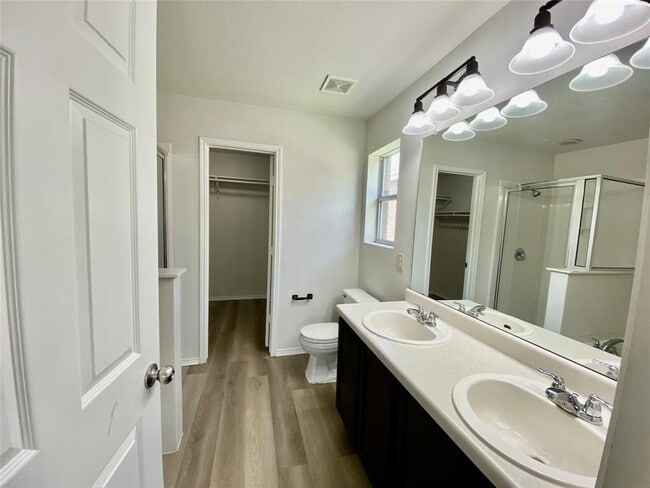 Photo - 108 King Elder Ln