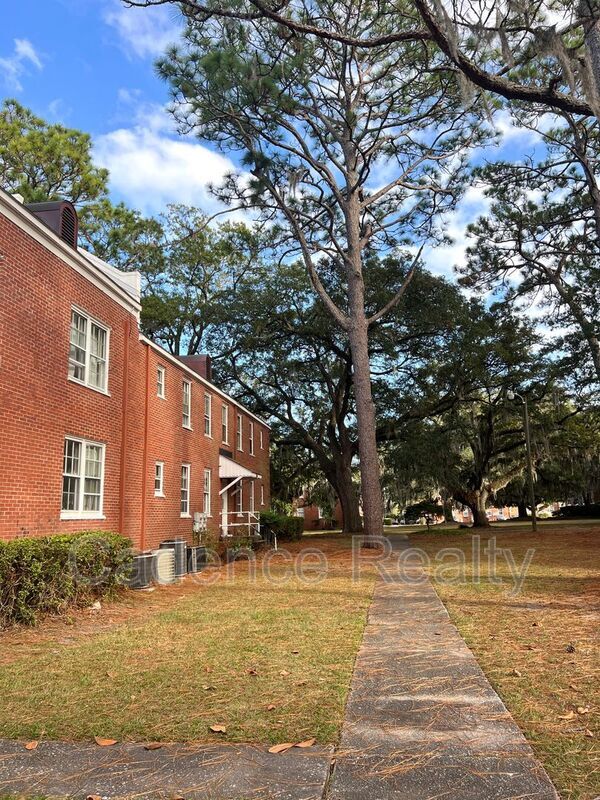 Photo - 2940 Oleander Dr