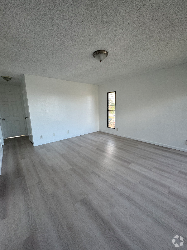 Building Photo - 87-130-130 Helelua St Unit APT E204