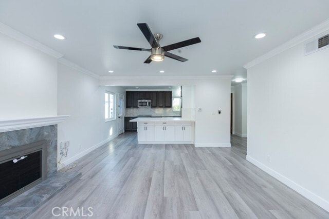 Photo - 6607 Michelson St