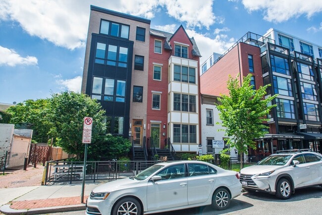 Building Photo - 1912 8th St NW Unit A Rental