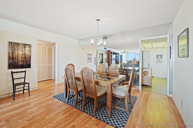Photo - 3520 Oaks Way Unit 903
