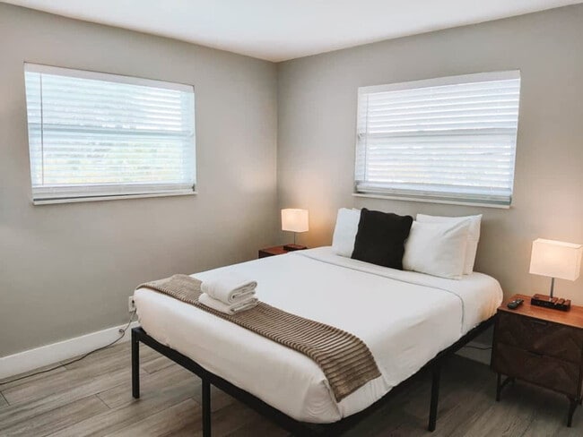 Photo - 50 Davie Blvd Unidad SI FL2-ID1503928P