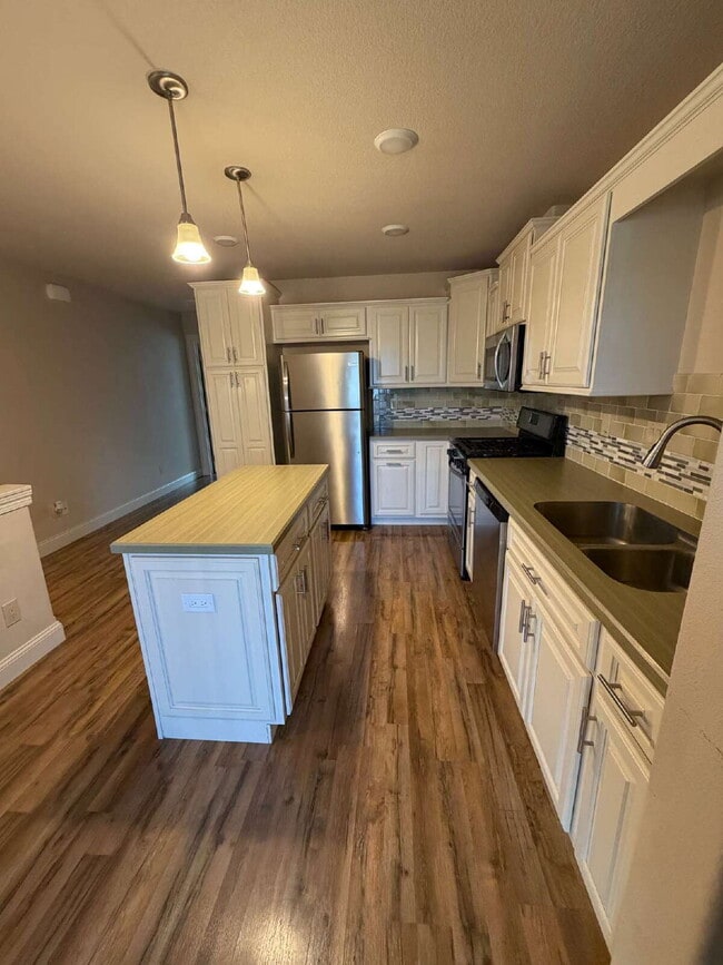 Photo - Modern 2 Bed, 2 Bath Duplex in Laurel Unit #1