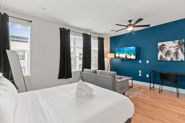 Photo - 2317 W Grace St Unit ID1312502P