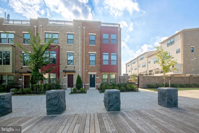 Photo - 1022 N Durham St Townhome