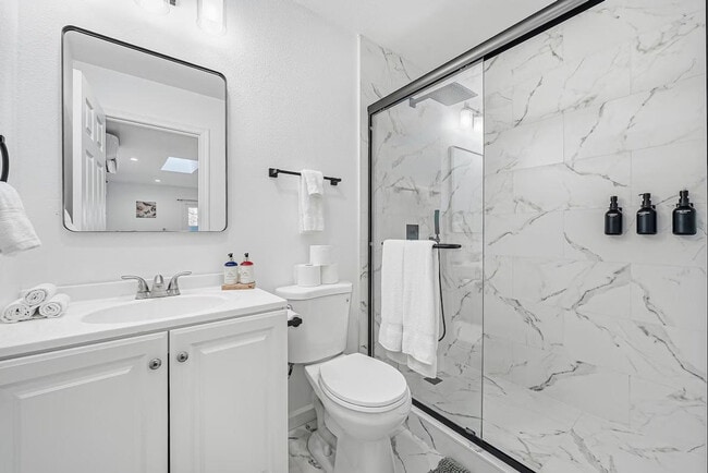 Photo - 542 Columbia Ave Unit ID1460105P