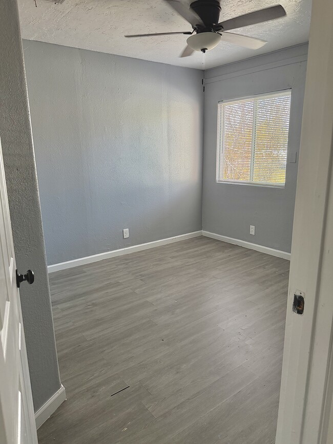 Photo - 2615 W Morten Ave Unit A