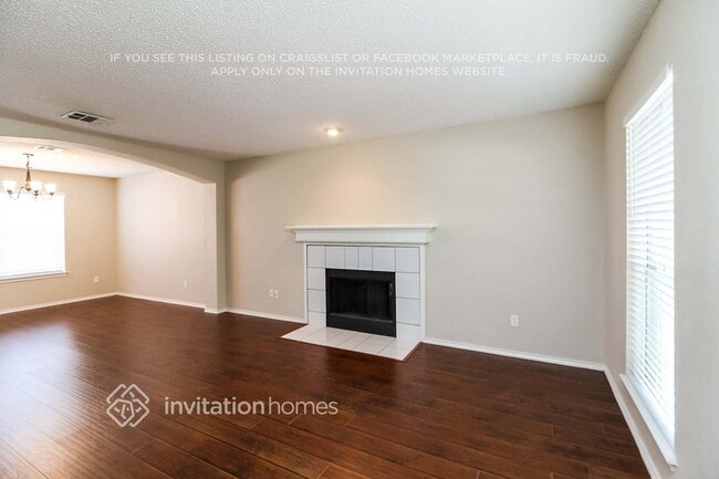 Photo - 703 Meadowgate Dr