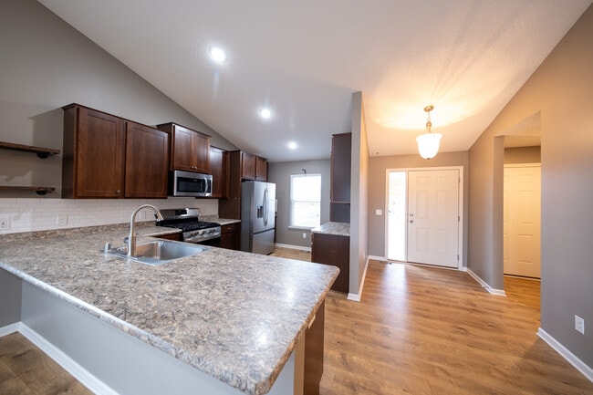 Photo - 15141 Emory Cir