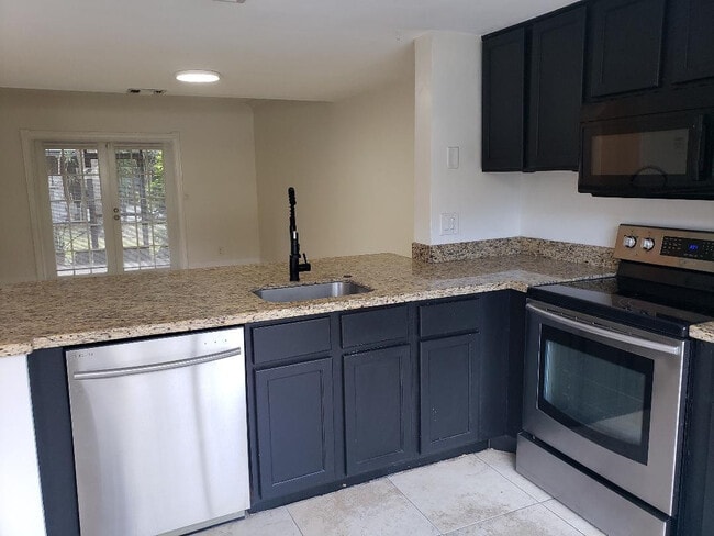 Photo - 89 SW 3rd St