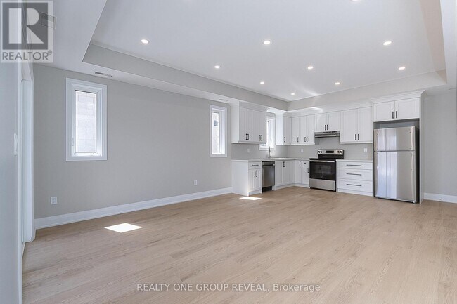 Photo - 223 Grenfell St Unit 2