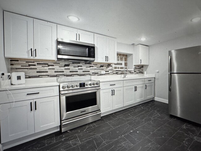 Photo - 7152 S Racine Ave Unidad 2