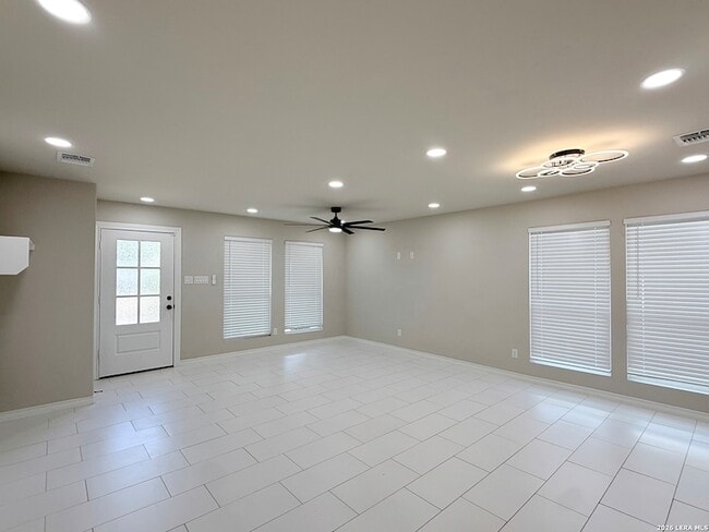 Photo - 730 Groff Ave