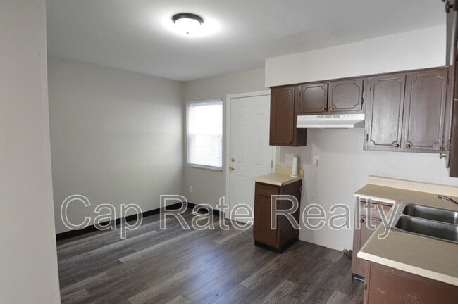 Photo - 397 Barnett Rd