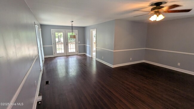 Photo - 709 Spring Run Rd