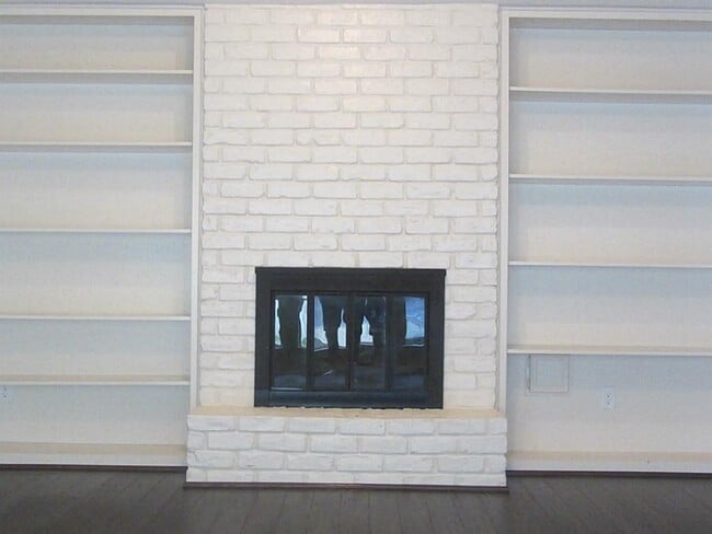 Photo - 1007 Apache Falls Dr