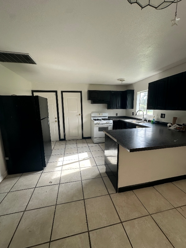 Photo - 916 Sonoma Ave House