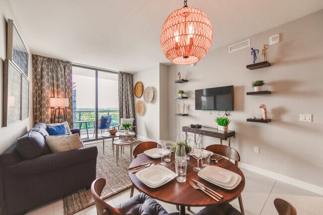 Photo - 5350 NW 84th Ave Unidad FL15-ID1230852P