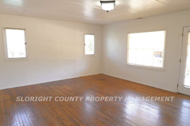 Photo - AVAILABLE NOW - Charming Old-Town SLO Home - 1 Bed / 1 Bath w/ BONUS ROOM
