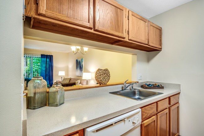 Photo - Ramblewood II