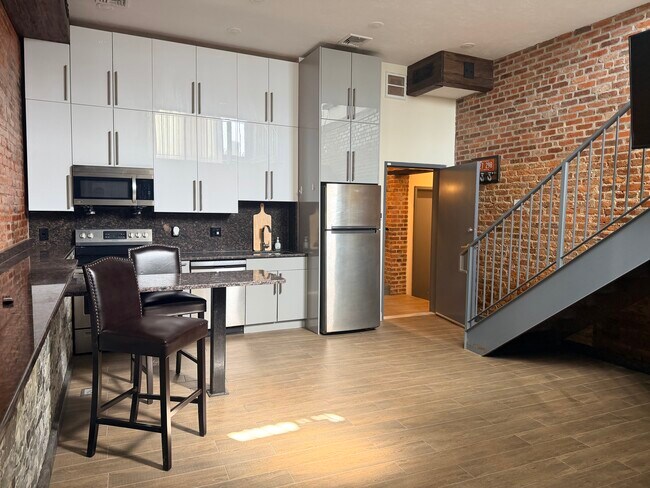 1028 Commonwealth Ave Unit 101