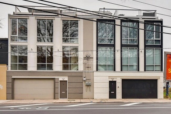 Building Photo - 574 Marietta St NW Unit B