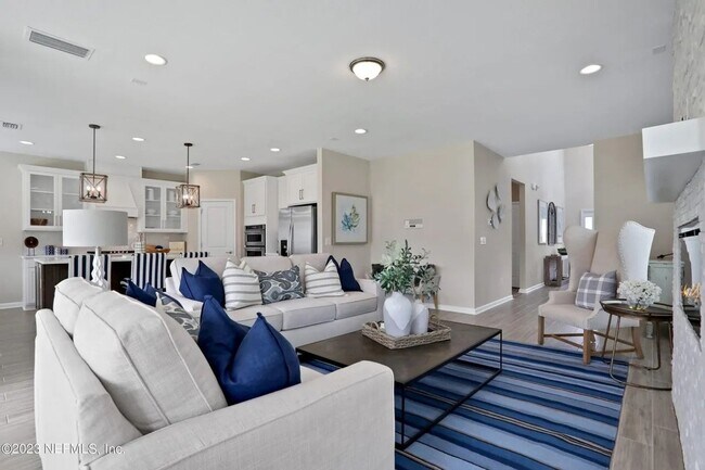 Photo - 580 Silver Landing Dr