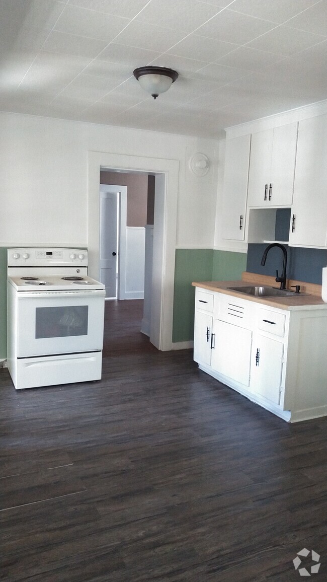 Building Photo - 195 Main St Unit 3 Rental