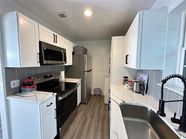 Photo - 809 W Broadus St
